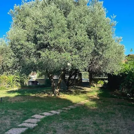 בית נופש Urano A 500m Dal Mare